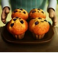 ČE KRUHEK PADE TI NA TLA, POBERI IN POLJUBI GA