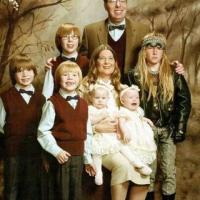 VELIKA IN SRE�NA SREDINA DRU�INA