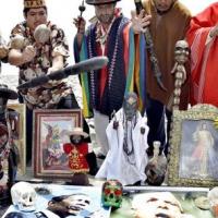 BRITOFF SE POSLAVLJA IN NAPOVEDUJE