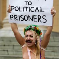 TOPLESS BritOFF Z DOBRIM RAZLOGOM