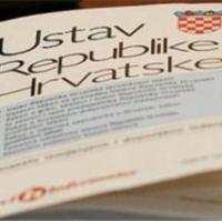 USTAVNI KrOFF