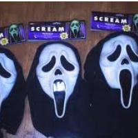 LETO PADAJO�IH MASK