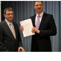 KOMENTAR NA BELO KNJIGO-o vzgoji in izobraevanju 2011