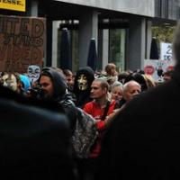 Profesorja Bernik in Pribac o pomenu protestov
