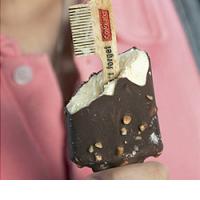 MOJA LUČKA JE LAHKO ZOBNA ŠČETKA. PA KAJ POL.