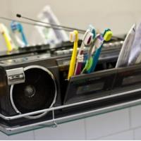 ZJUTRAJ NE POZABIT NA ZOBKE IN NA ČETRTKOV JUTRANJC!