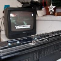 KAJ GLEDAŠ TV, RADIO? PA TI SI PRAVI SLOVENEC - TO JE PRAKTIČNO SAMOMOR!