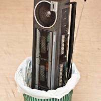 RADIO, NI ŠE 17.!!!