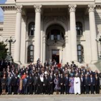 ABRAHAMOVSKE TEŽAVE NEUVRŠČENIH IN UVRŠČENA SLOVENIJA