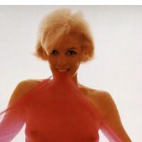 MARILYN MONROE PORNIČ OFF